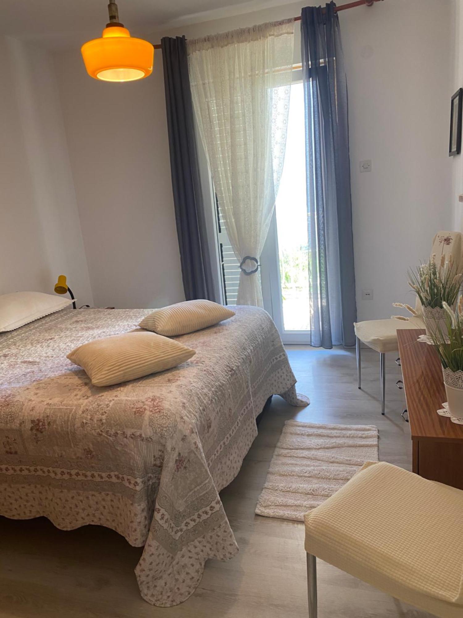 Apartmani Kate Stari Grad Kültér fotó
