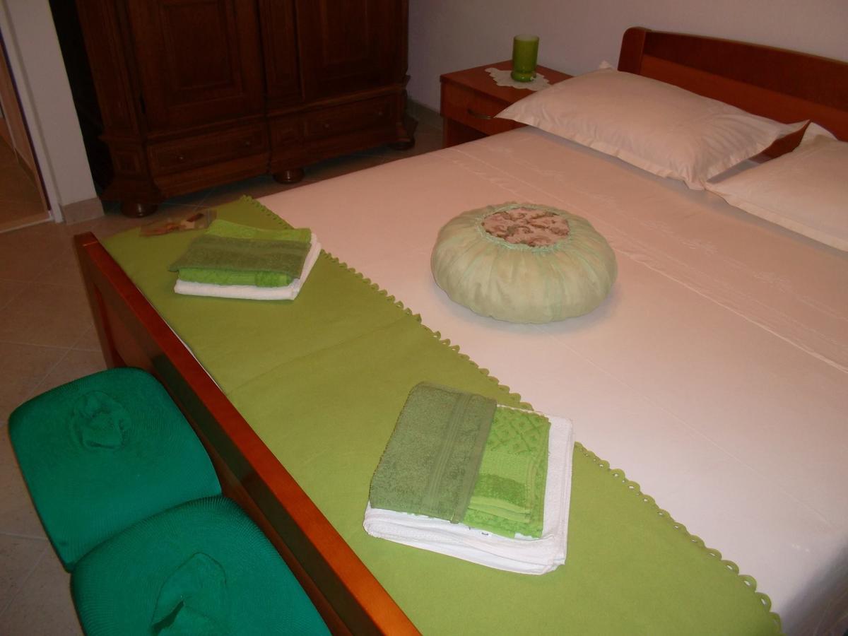 Apartmani Kate Stari Grad Kültér fotó